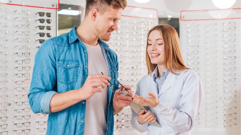 Importancia de examen oftalmológico para lentes